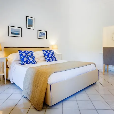 Casa Assunta Oda ve Kahvaltı 3*